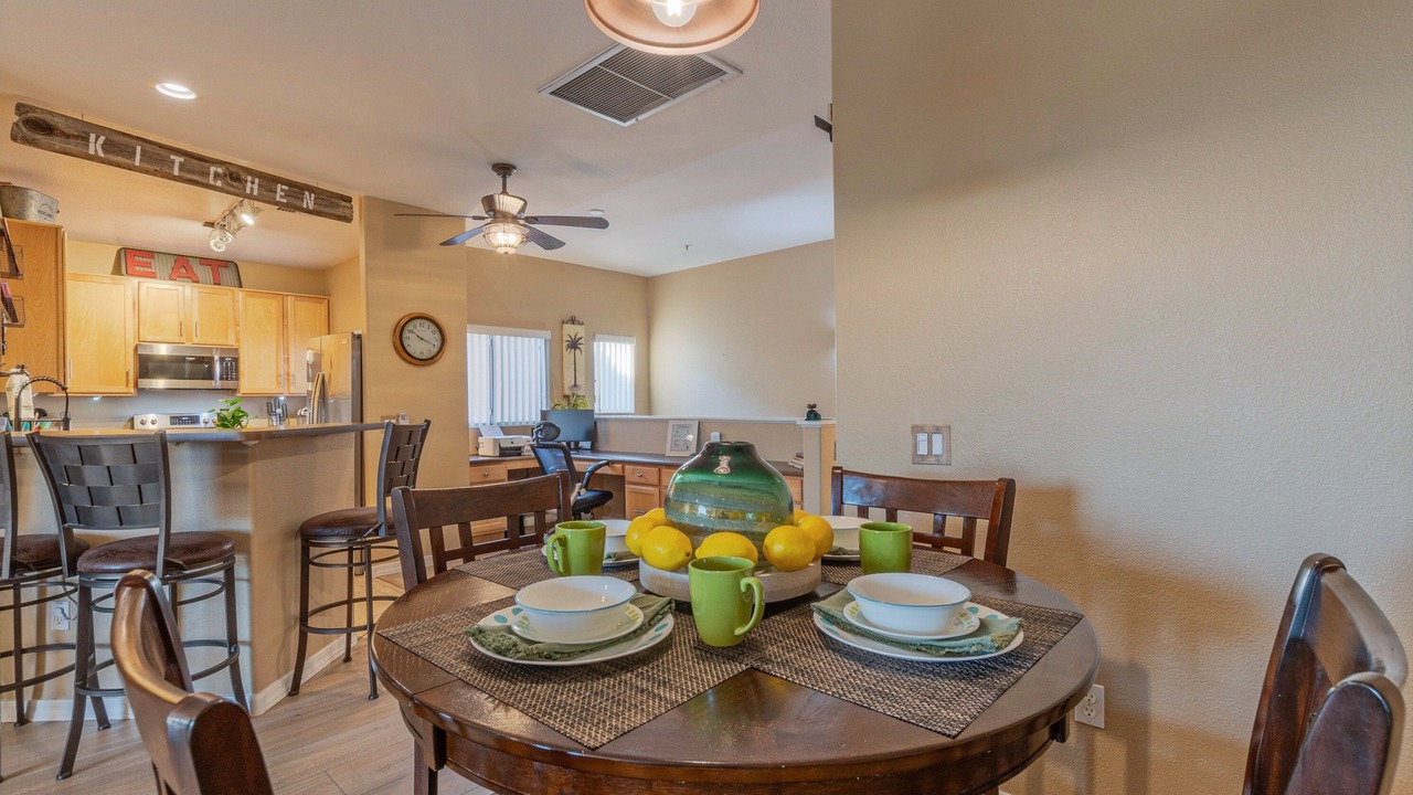 Photo of Livingroom in Superstition Lakes