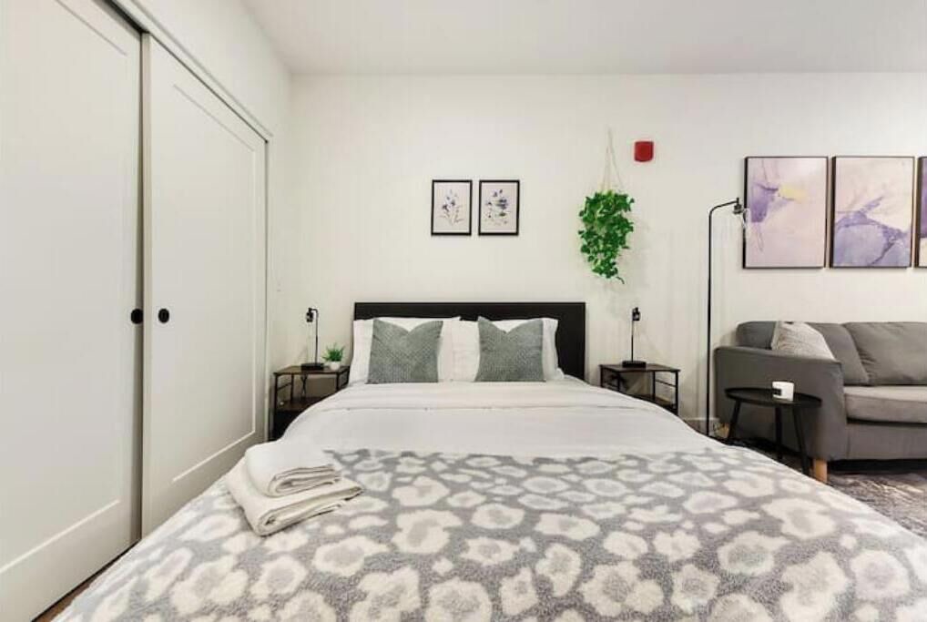 Photo of Bedroom in East Liberty