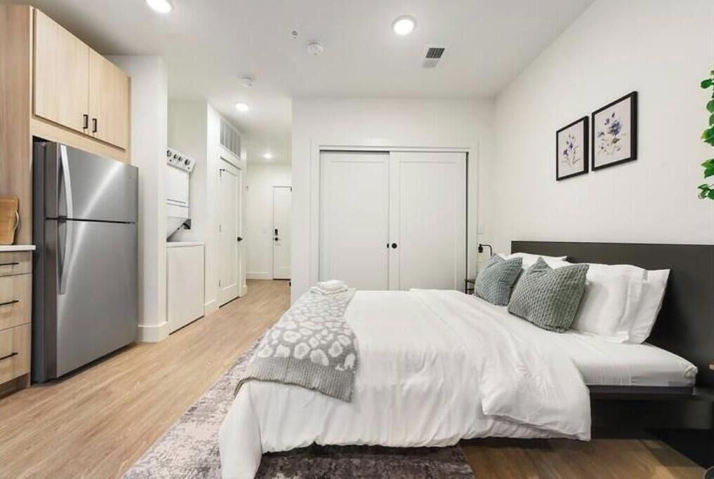 Photo of Bedroom in East Liberty
