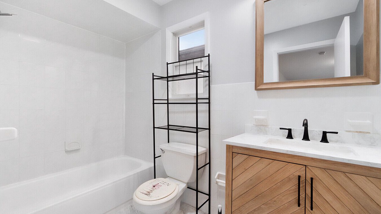 Photo of Bathroom in Constable Hook