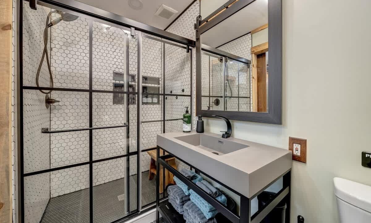 Photo of Bathroom in Paw Paw