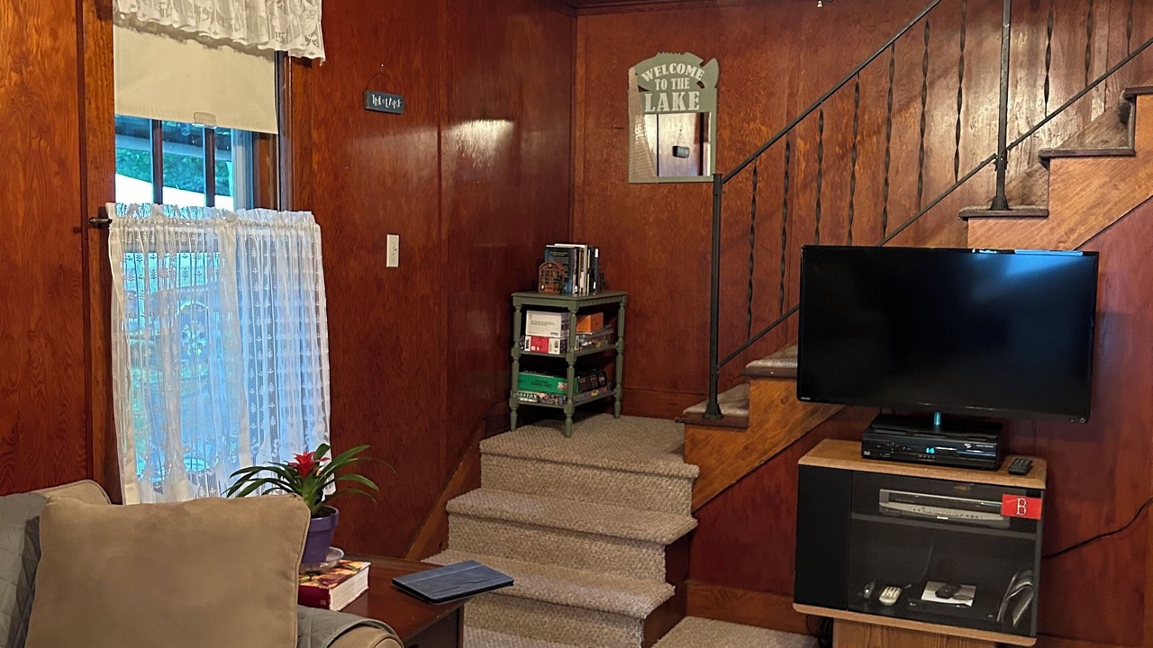 Photo of Livingroom in Lake Winola