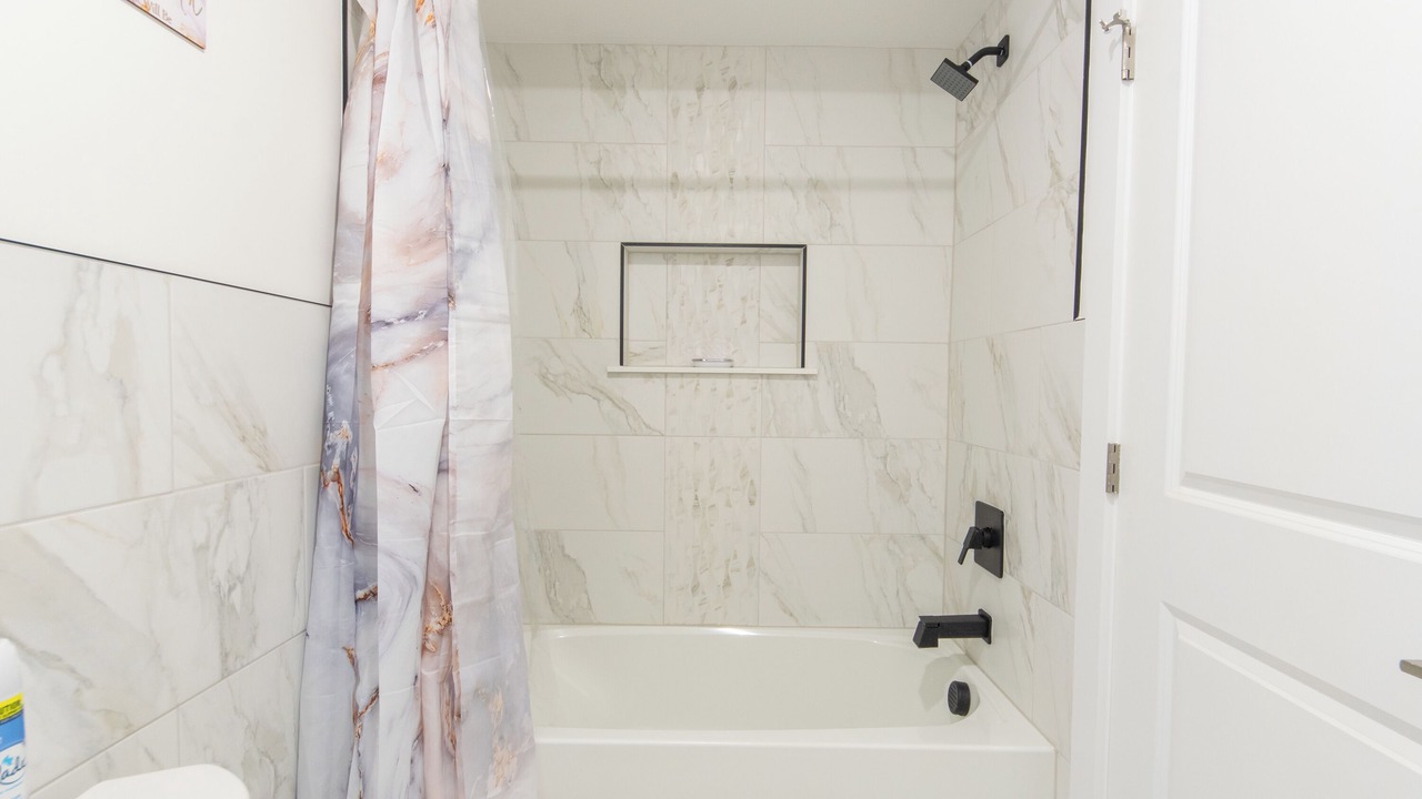 Photo of Bathroom in Weequahic