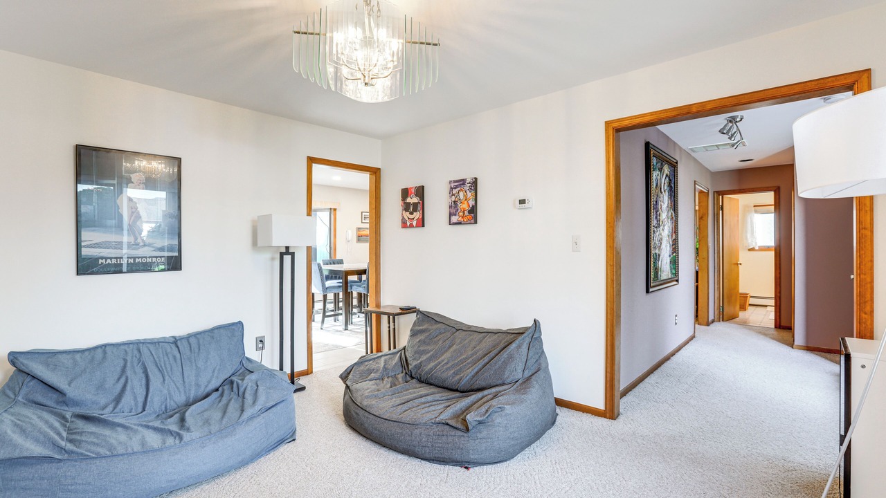 Photo of Livingroom in Brick
