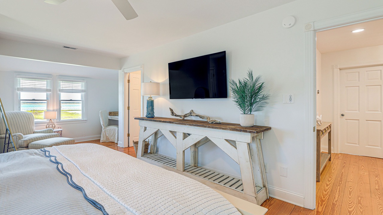 Photo of Bedroom in Harkers Island