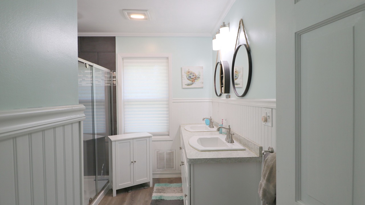 Photo of Bathroom in Jamestown