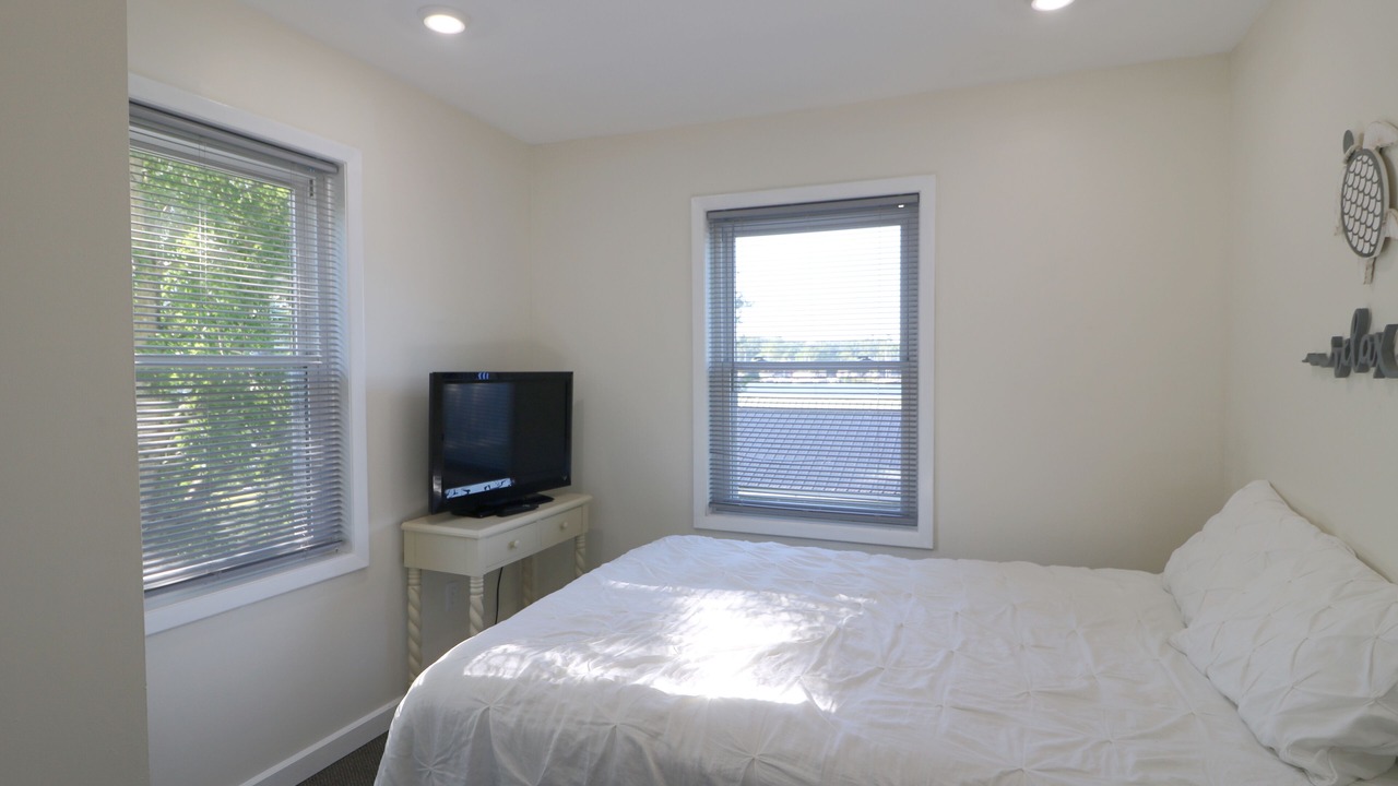 Photo of Bedroom in Jamestown
