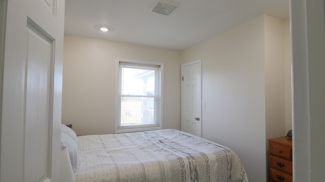 Photo of Bedroom in Jamestown