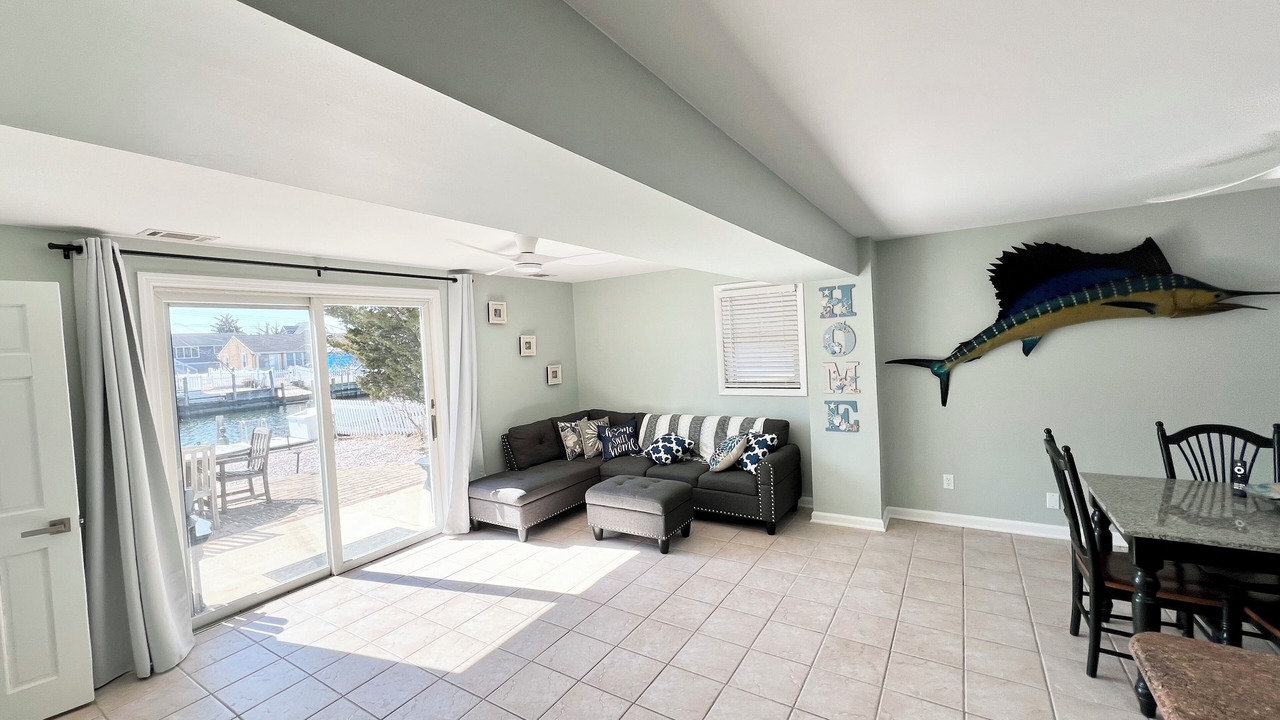 Photo of Livingroom in Ortley Beach