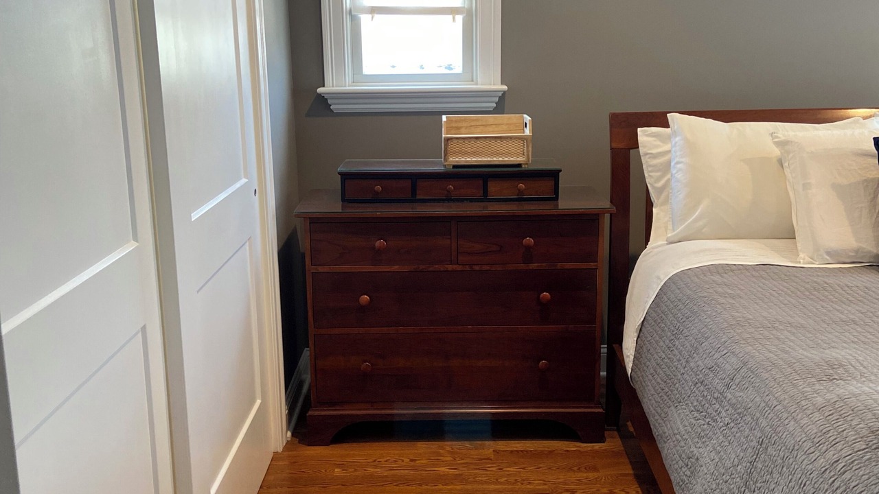 Photo of Bedroom in Elmwood Park