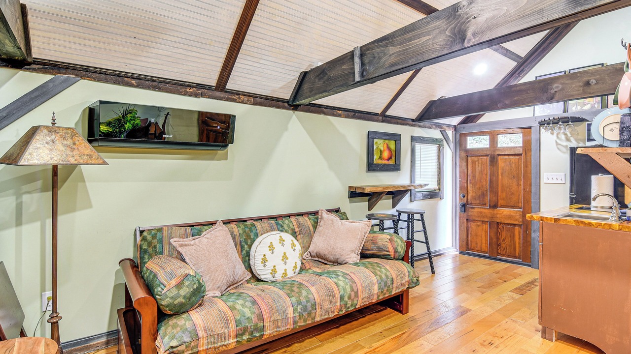 Photo of Livingroom in Milford