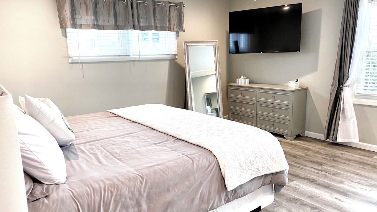 Photo of Bedroom in Erie