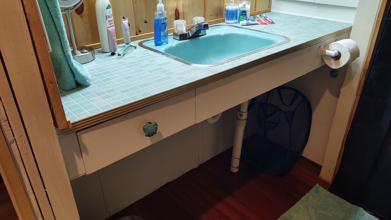 Photo of Bathroom in Coal Run
