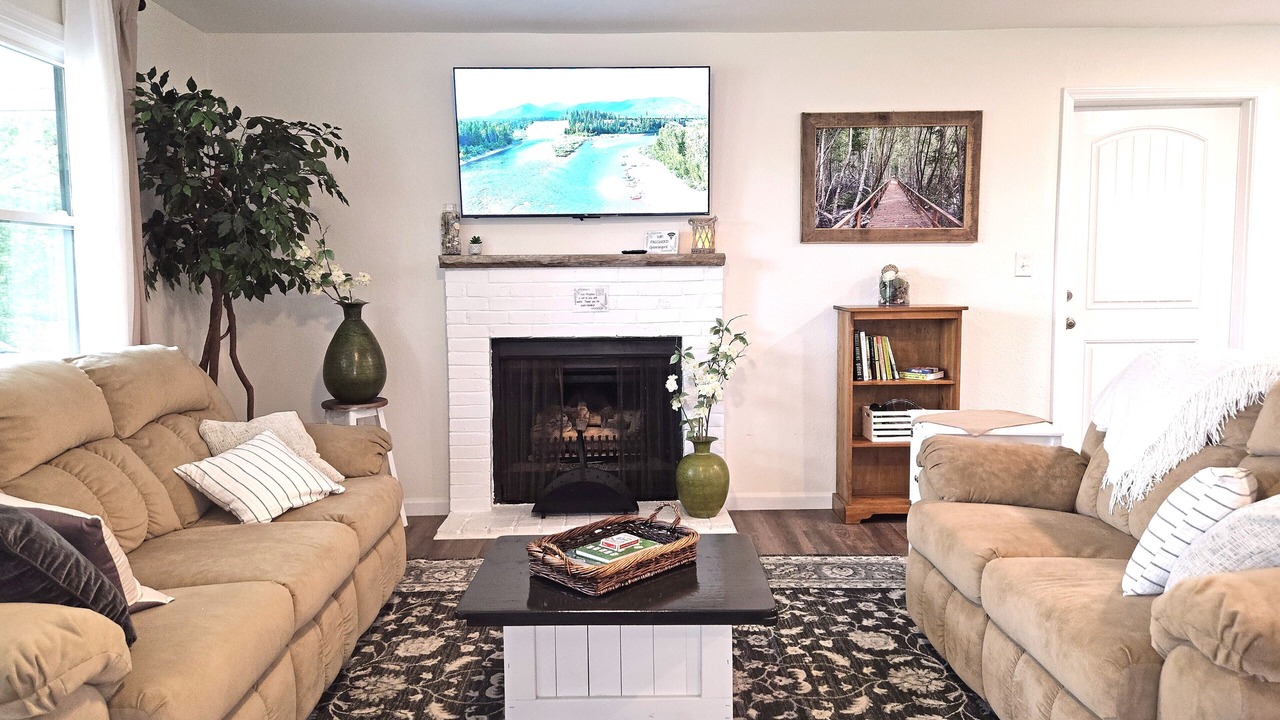 Photo of Livingroom in Crossville - Harriman