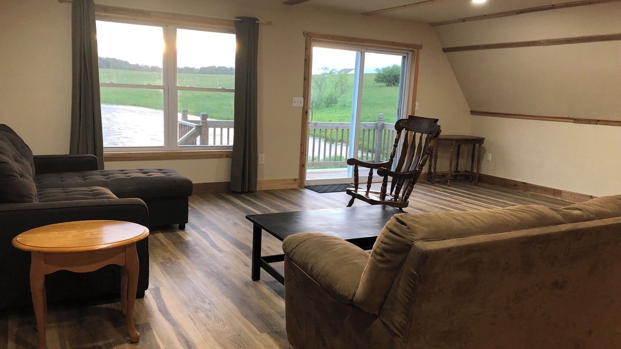 Photo of Livingroom in East Springfield