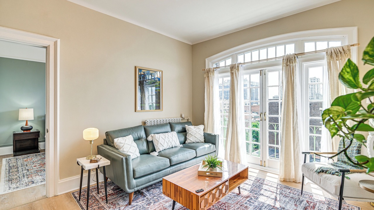 Photo of Livingroom in Albany