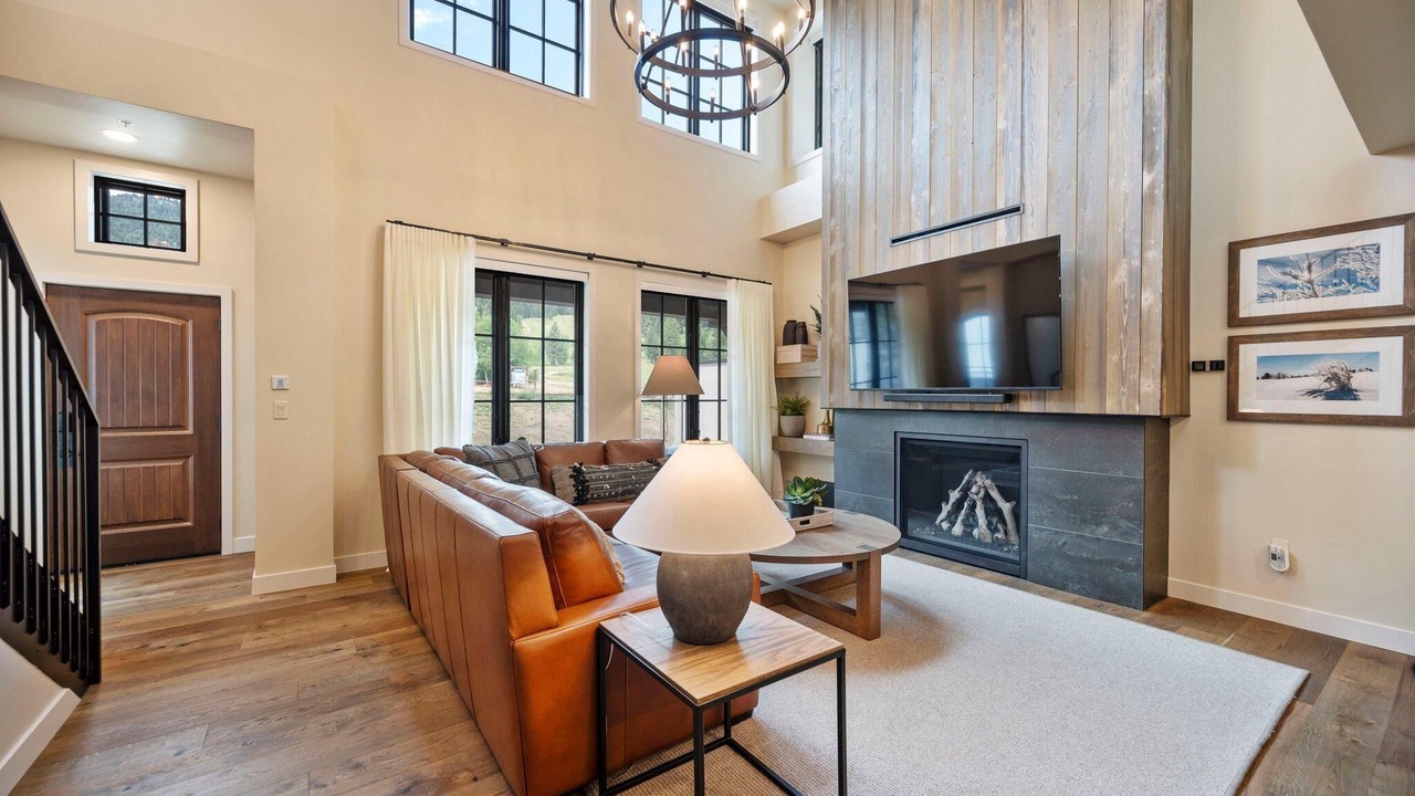 Photo of Livingroom in Tamarack Resort