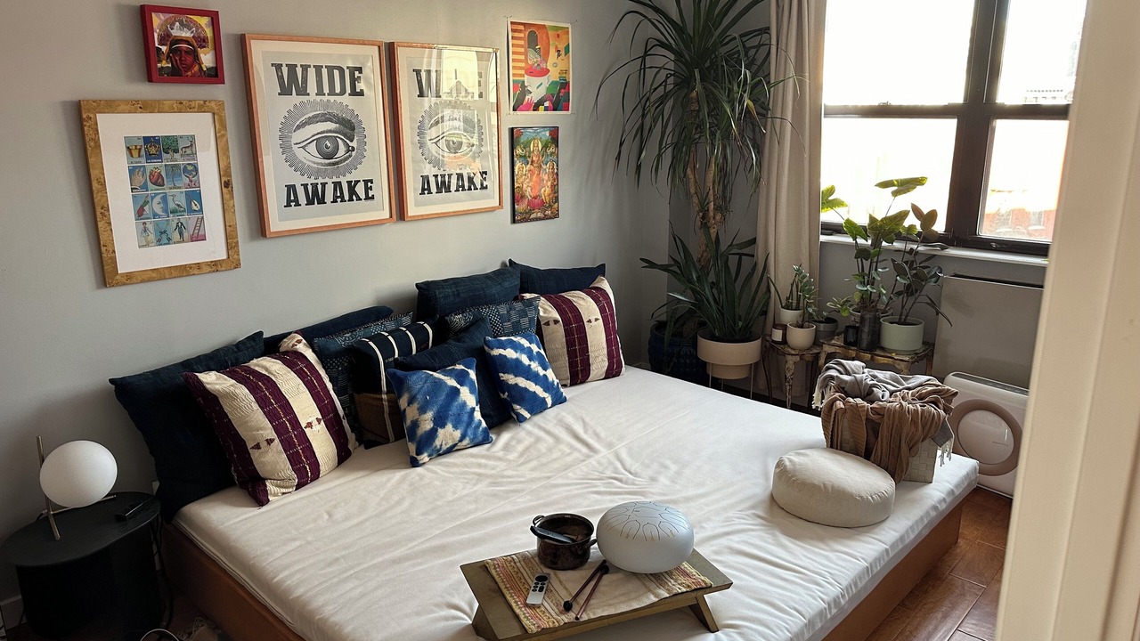 Photo of Bedroom in Chinatown