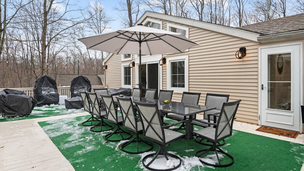 Photo of Outdoor in Thornhurst