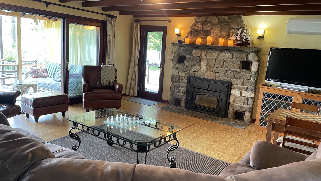 Photo of Livingroom in White Mills