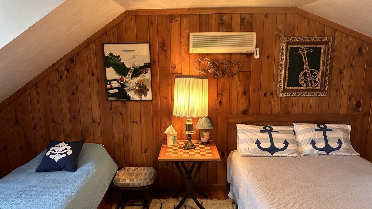 Photo of Bedroom in White Mills