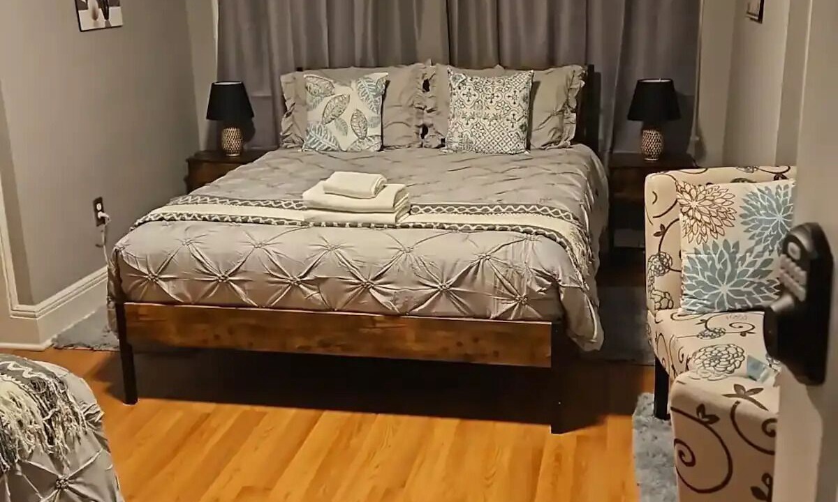 Photo of Bedroom in Hillside