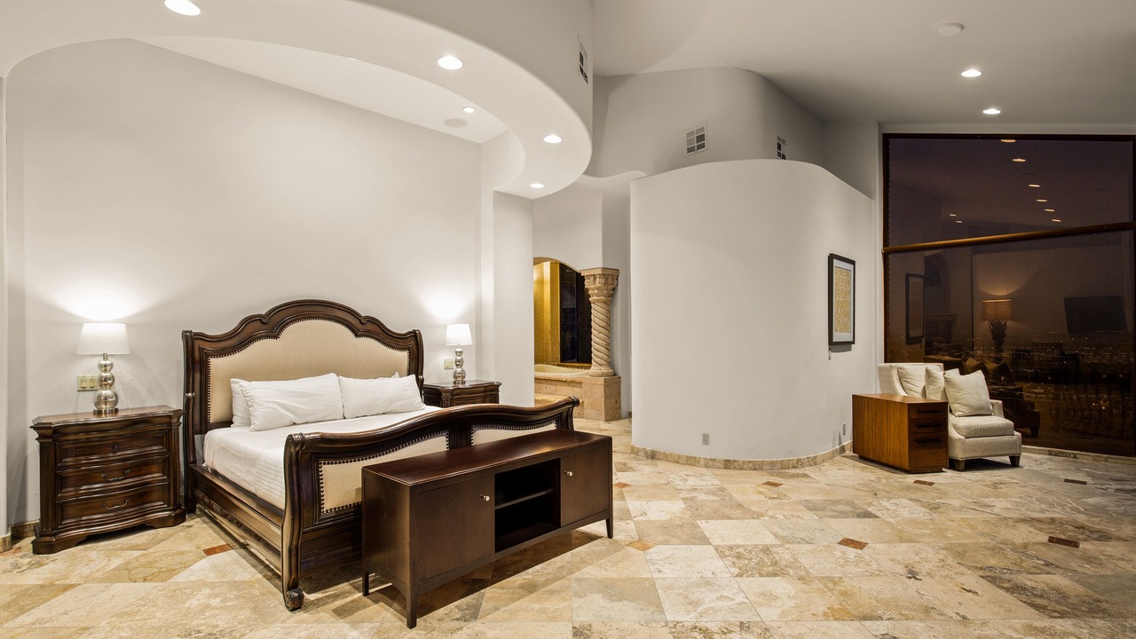 Photo of Livingroom in Camelback East