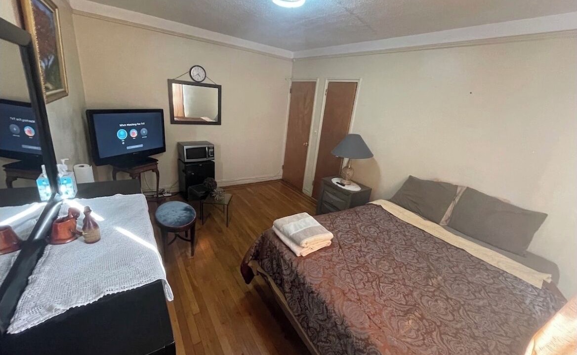 Photo of Bedroom in Concourse