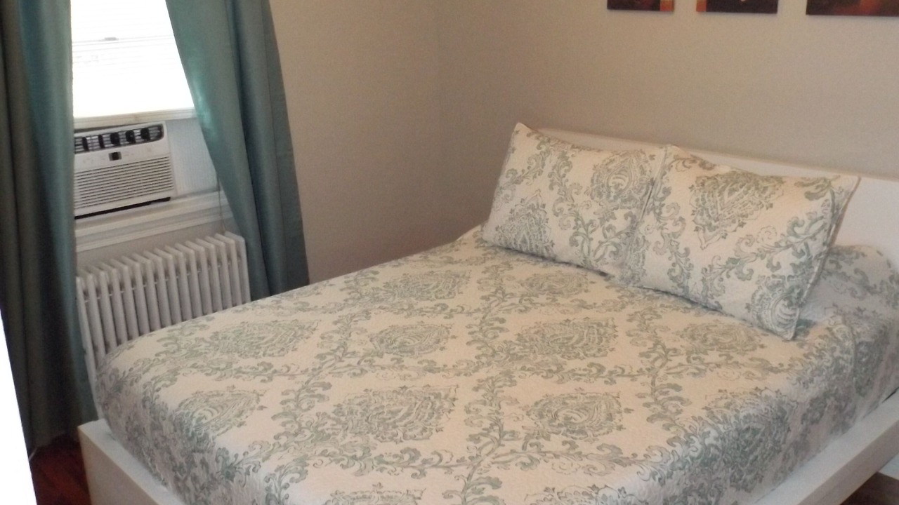 Photo of Bedroom in Foxcroft Square