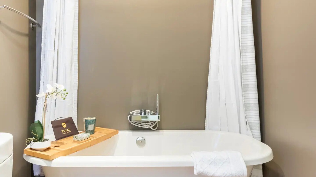 Photo of Bathroom in Elizabeth Park Valley