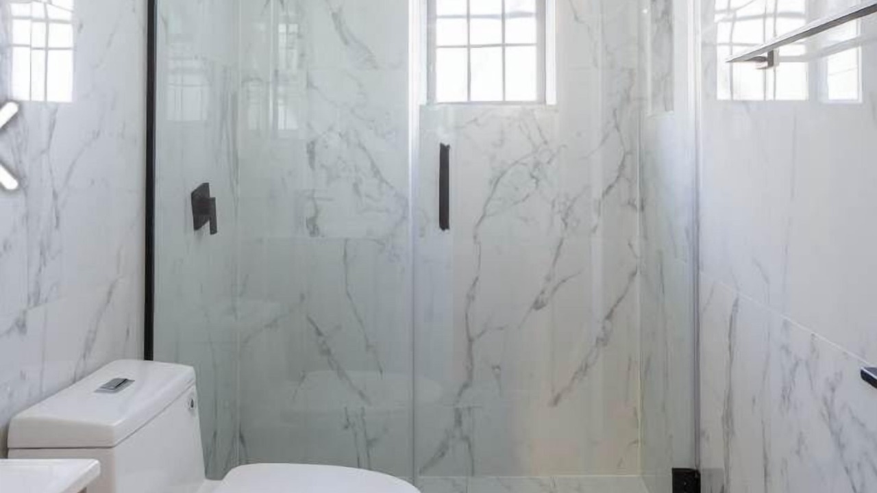 Photo of Bathroom in Greenpoint