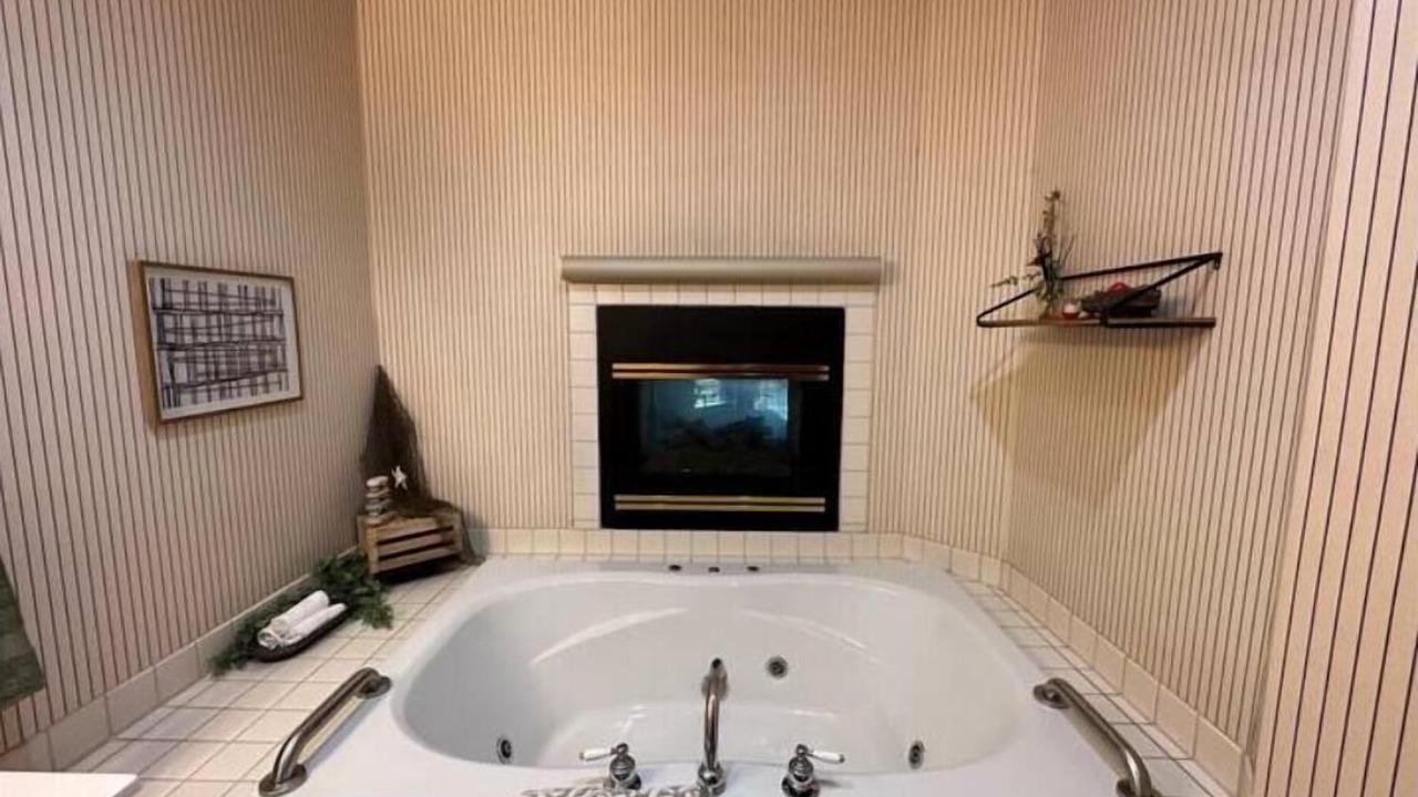 Photo of Bathroom in Galena