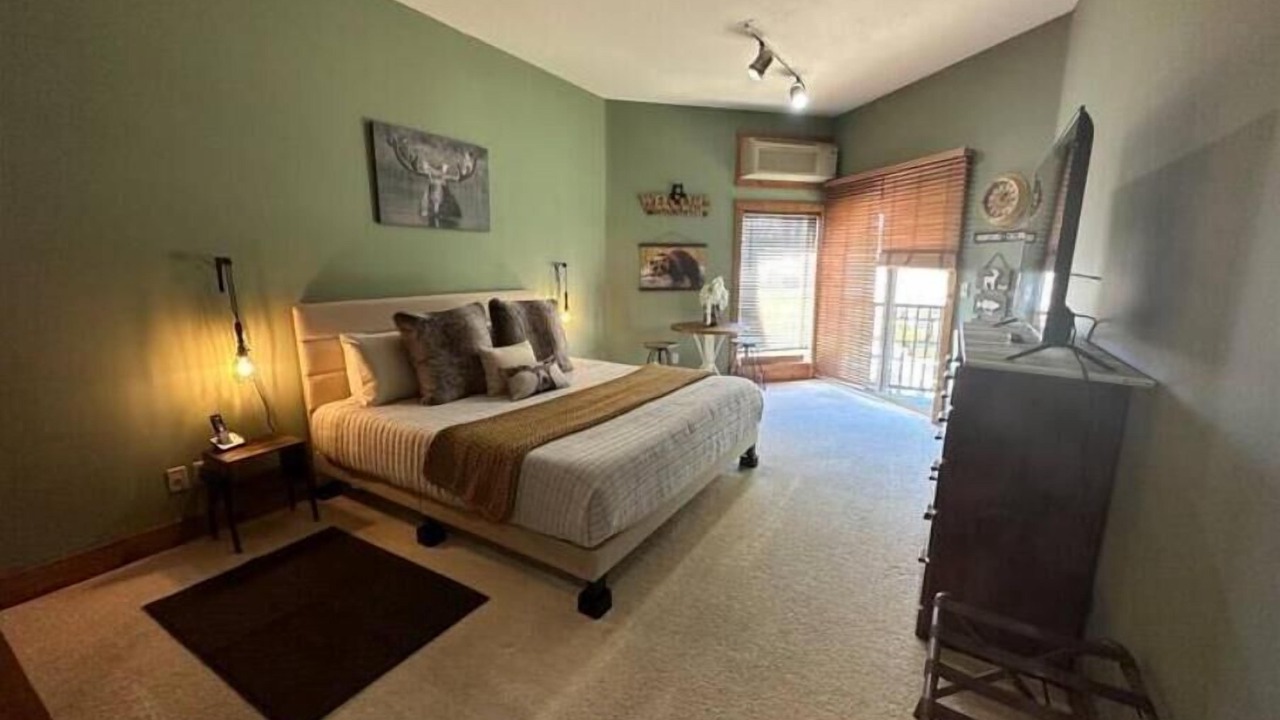 Photo of Bedroom in Galena