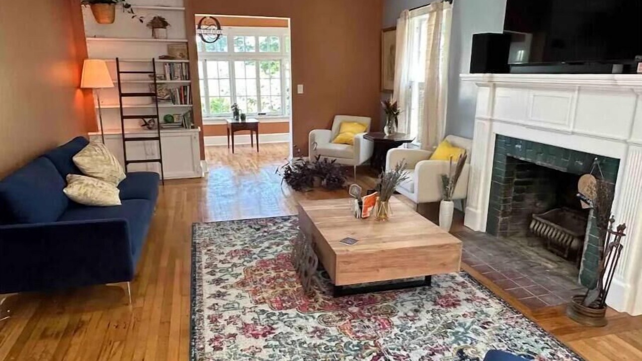 Photo of Livingroom in Newburgh
