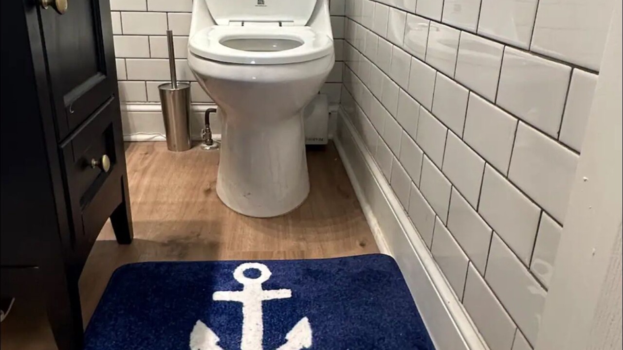 Photo of Bathroom in Newburgh