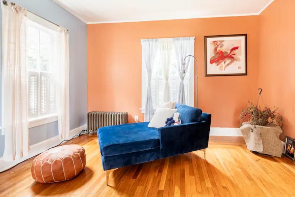 Photo of Livingroom in Newburgh