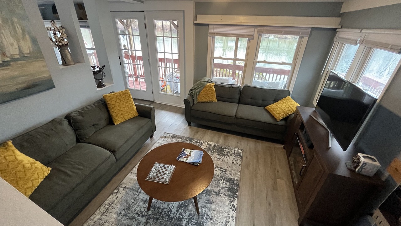 Photo of Livingroom in Coal Run