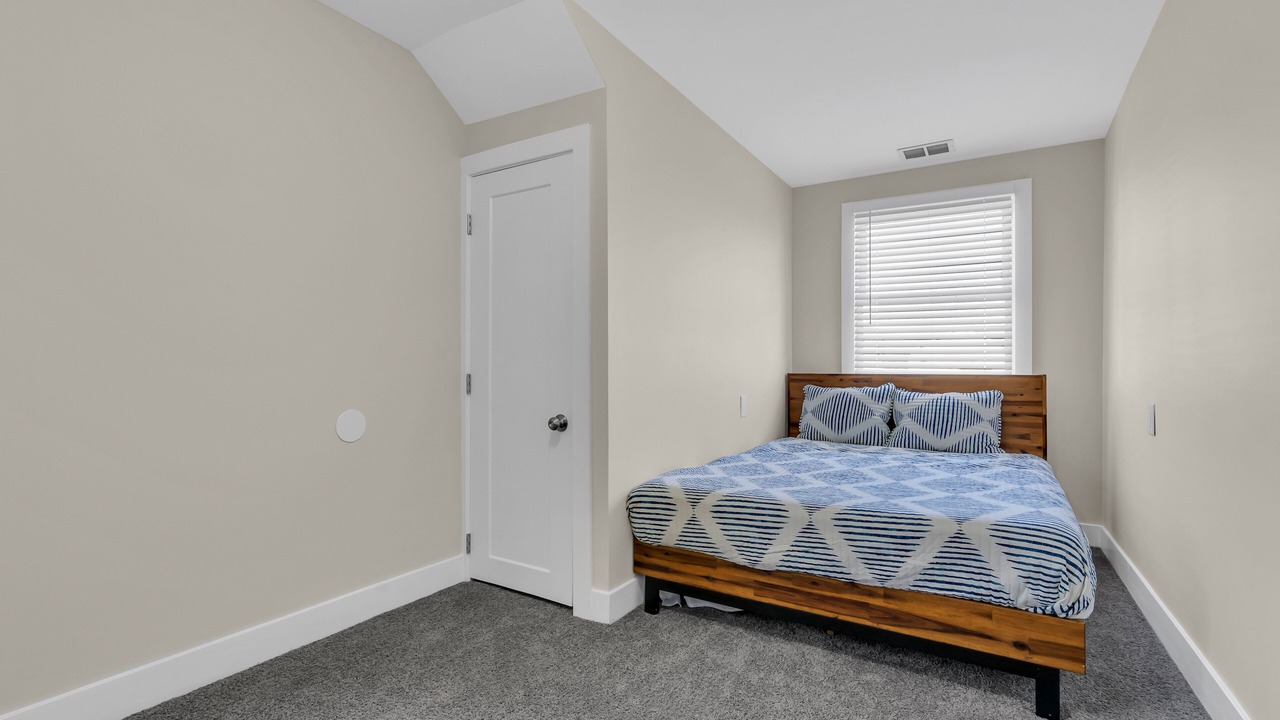 Photo of Bedroom in Seaside Heights