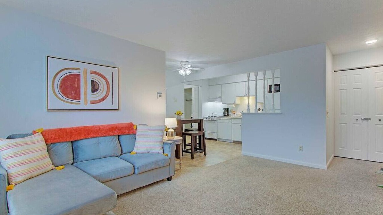 Photo of Livingroom in North Canton