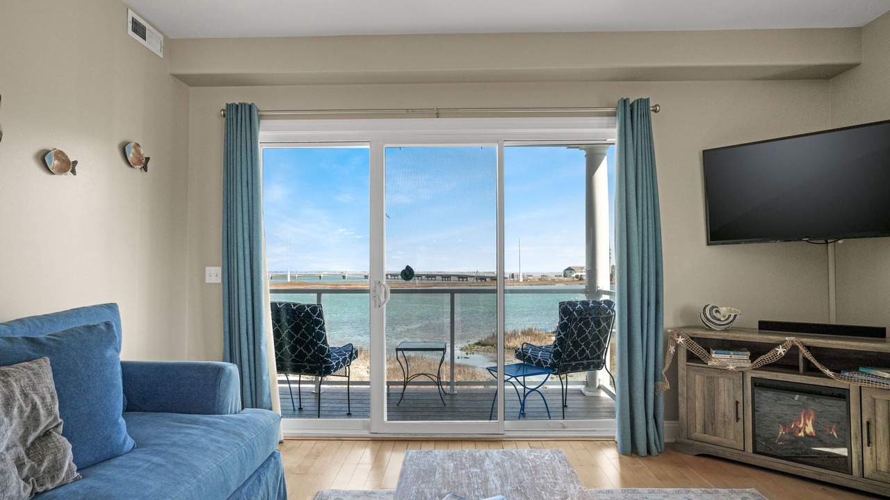 Photo of Livingroom in Deep Hole