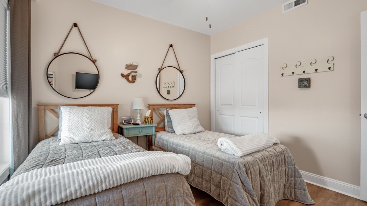 Photo of Bedroom in Deep Hole