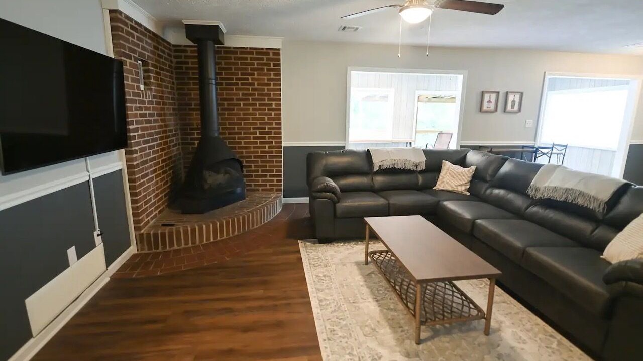 Photo of Livingroom in Lawrenceburg