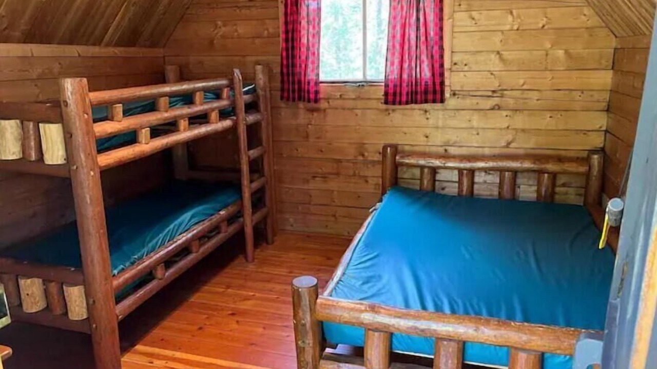 Photo of Bedroom in Renfro Valley