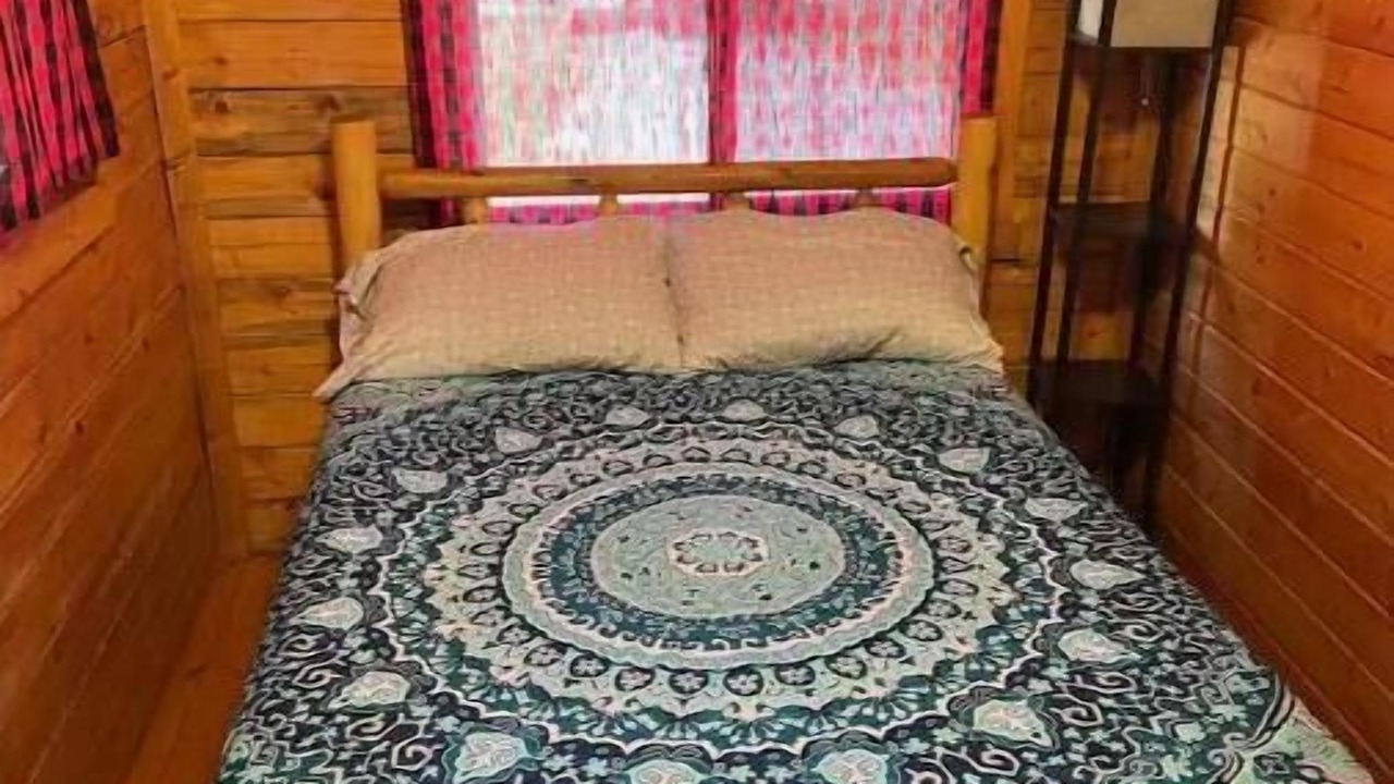 Photo of Bedroom in Renfro Valley