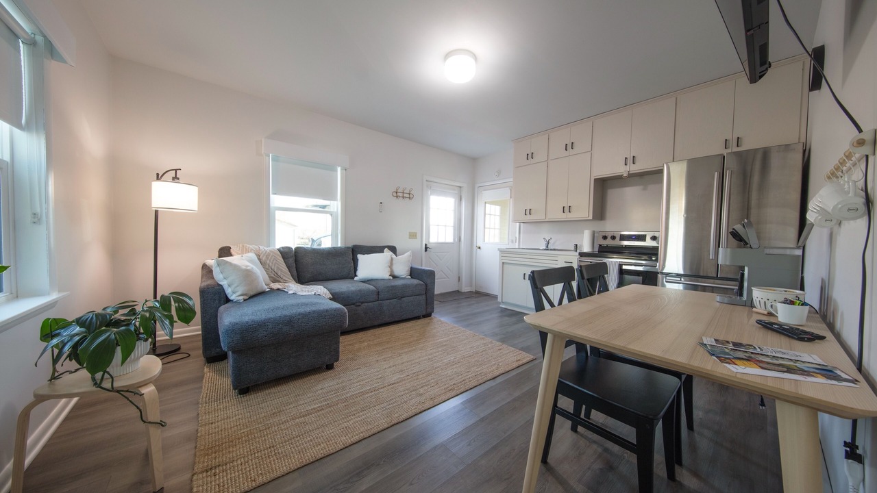Photo of Livingroom in Apple Creek