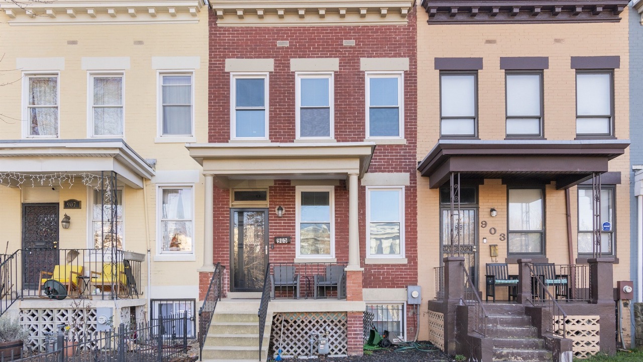 Photo of Outdoor in Near Northeast