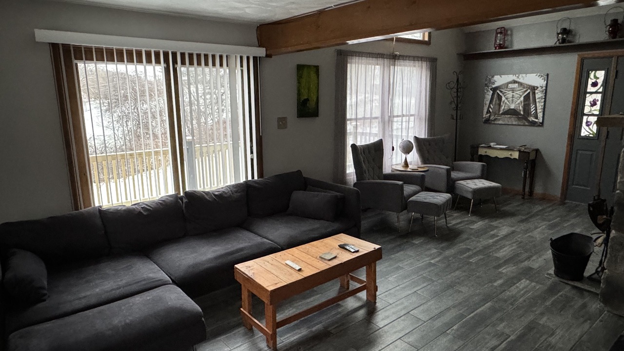 Photo of Livingroom in Portersville