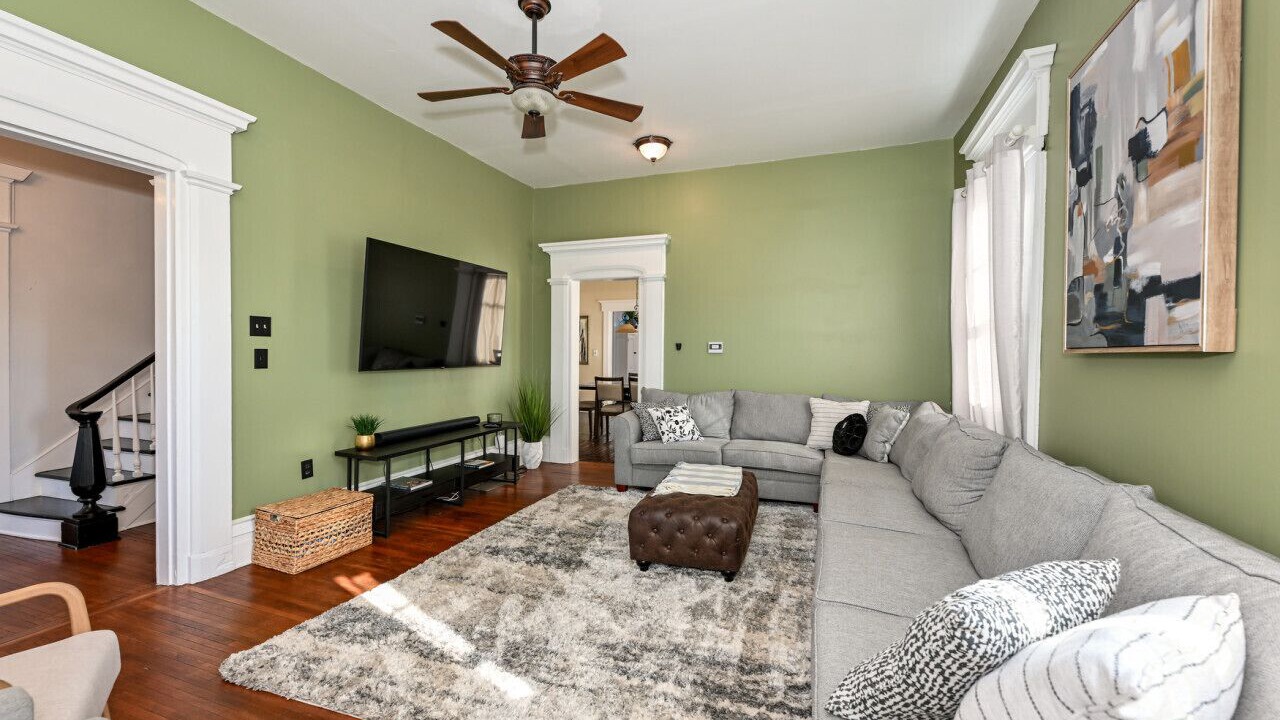 Photo of Bedroom in Niles