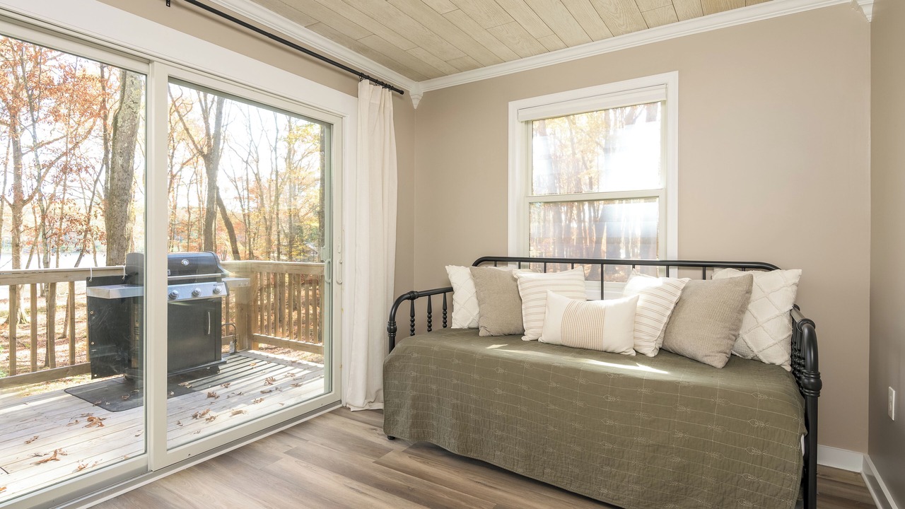 Photo of Bedroom in Rowland