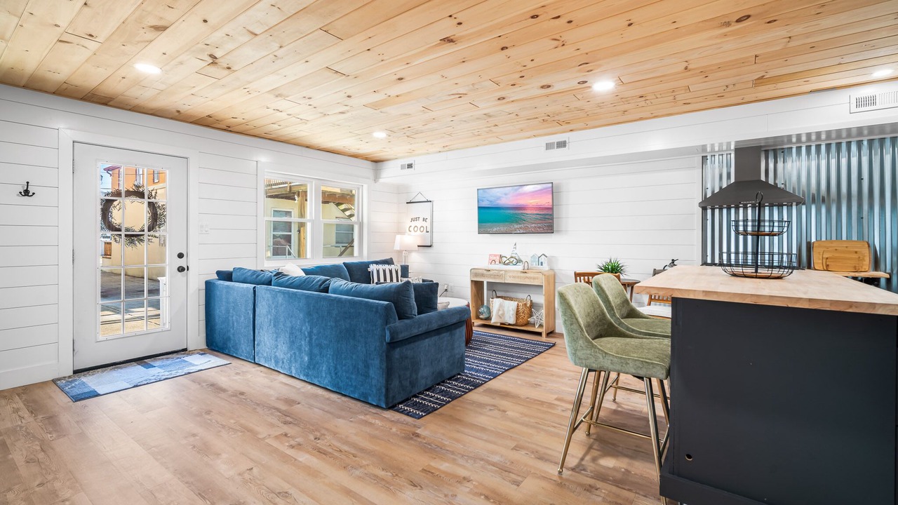 Photo of Livingroom in Margate City